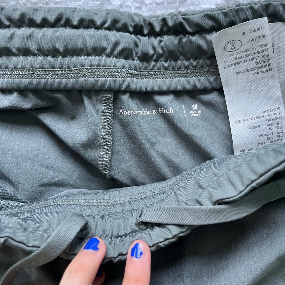 Nylon joggers